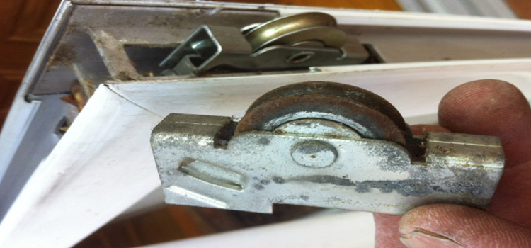 screen door roller repair in Saratoga